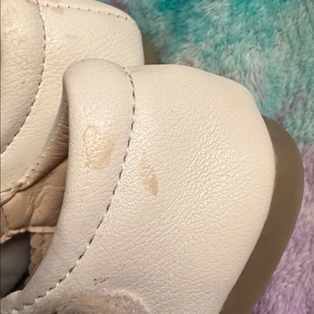 MG BABY Adorable Cream Baby Walker Shoes size 22